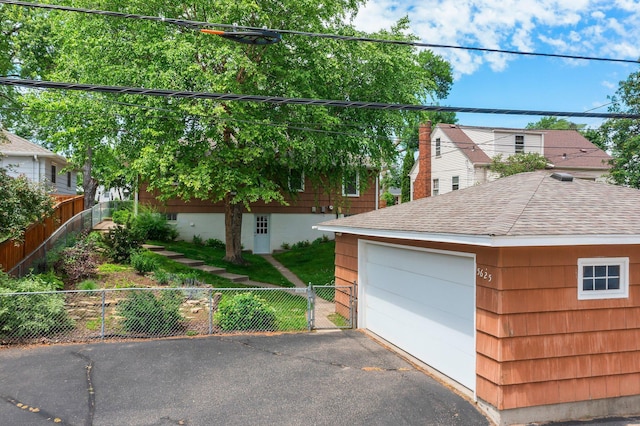 5625 Upton Ave S, Minneapolis, MN 55410 - view of garage