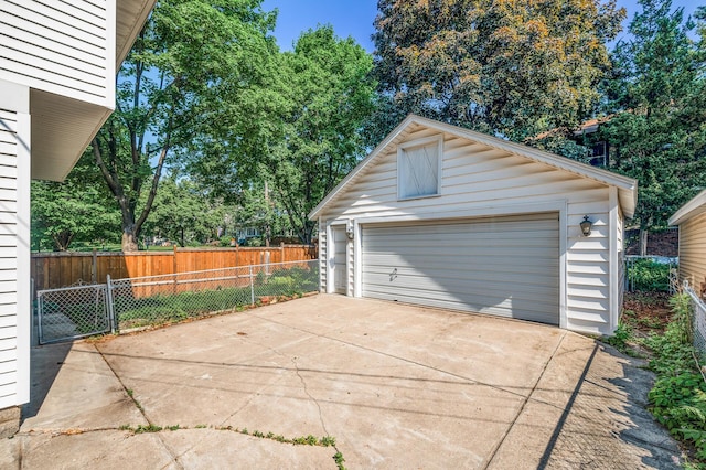 2059 Iglehart Ave, Saint Paul, MN 55104 - view of detached garage