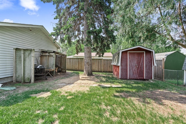 5030 Jefferson St NE, Columbia Heights, MN 55421 - view of yard