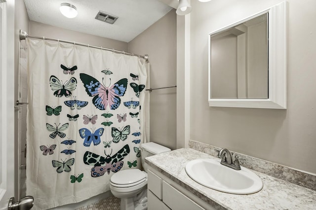 7510 Cahill Rd Unit 211B, Edina, MN 55439 - full bathroom featuring vanity and a textured ceiling