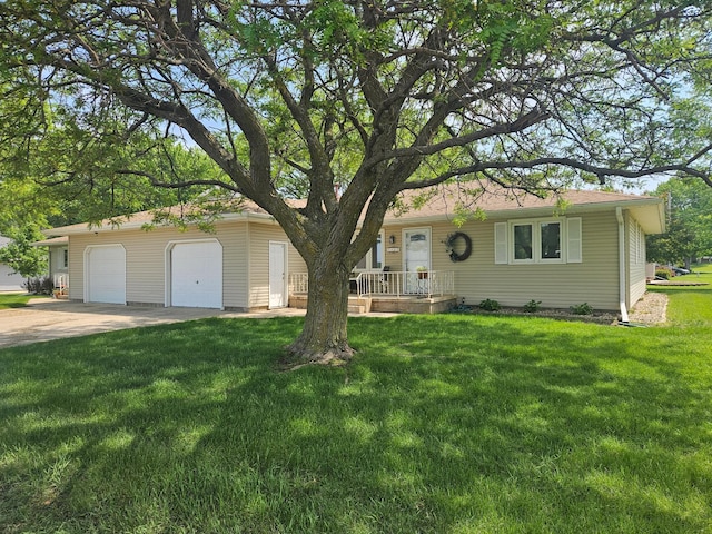 1427 Canary Dr, Albert Lea, MN 56007 - single story home featuring a front lawn and a garage
