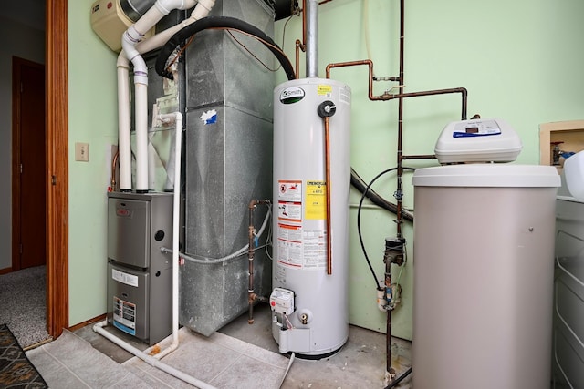 206 Skyline Hts, Wabasha, MN 55981 - utility room featuring water heater
