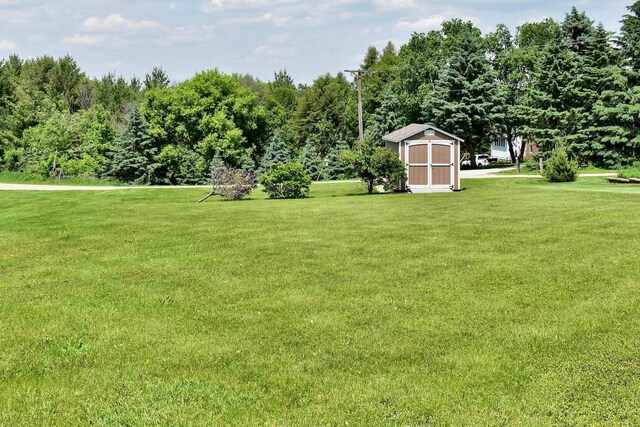 206 Skyline Hts, Wabasha, MN 55981 - view of grassy yard