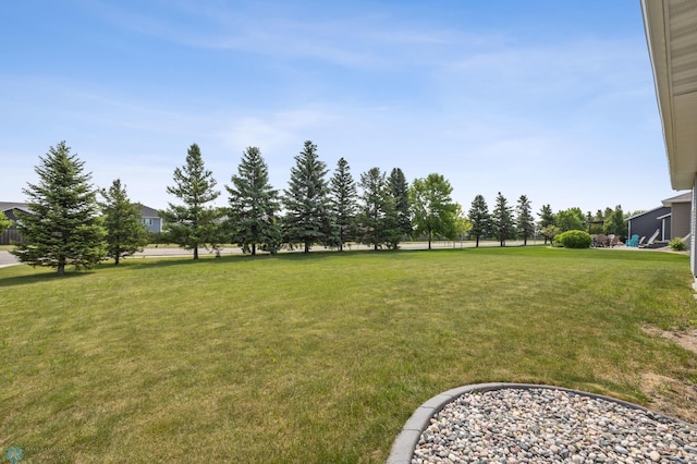 2200 39th St S, Moorhead, MN 56560 - view of green lawn