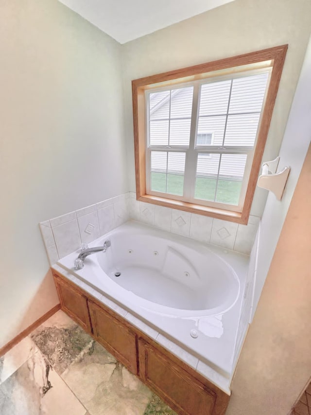 1855 Pioneer Ln Unit 1855, Centerville, MN 55038 - full bath featuring a tub with jets and baseboards