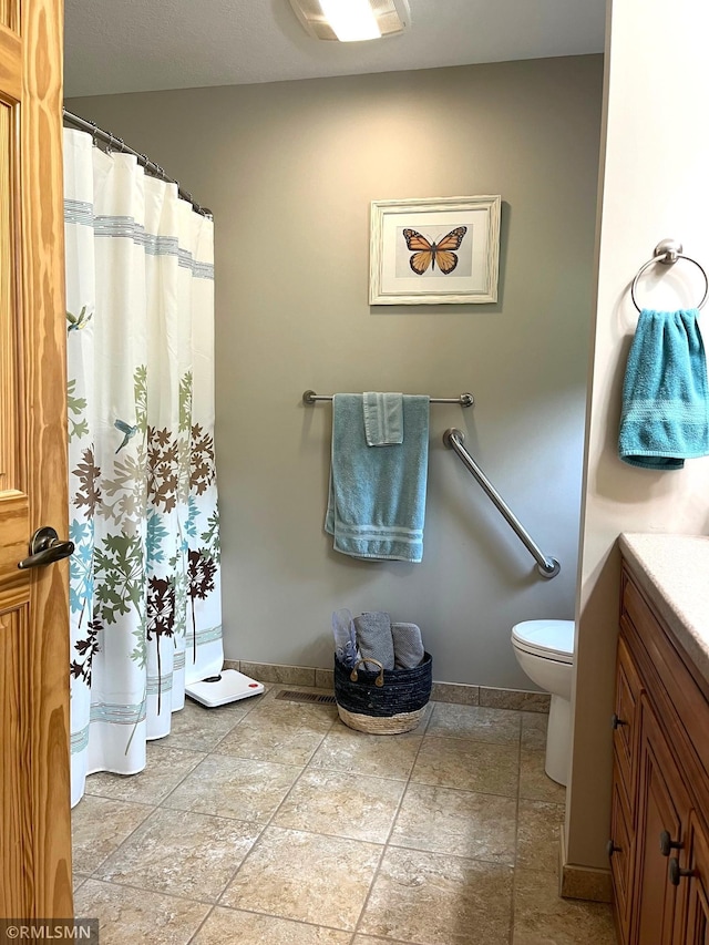 37760 Dove St Unit 14, Aitkin, MN 56431 - full bath featuring vanity and a shower with curtain