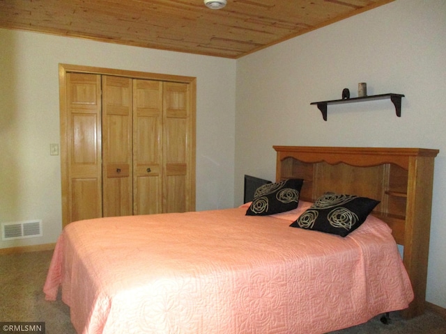 37760 Dove St Unit 14, Aitkin, MN 56431 - carpeted bedroom with wood ceiling and a closet