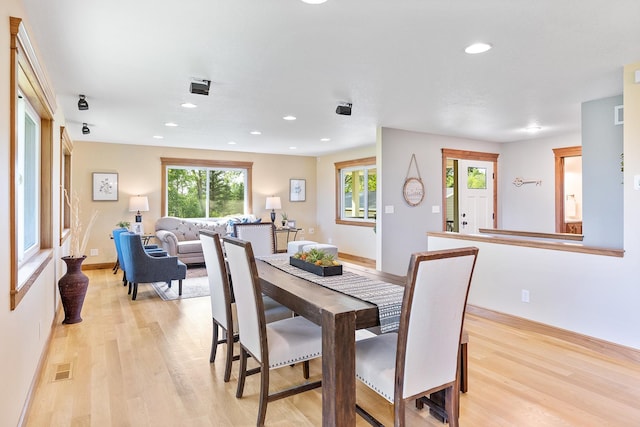 3546 230th St E, Prior Lake, MN 55372 - dining area featuring light wood-style floors and recessed lighting