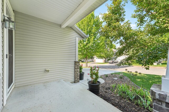 1741 Prescott Ln, Chaska, MN 55318 - view of patio