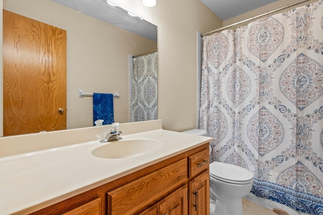 13842 Redwood St NW, Andover, MN 55304 - full bath featuring vanity, toilet, and curtained shower