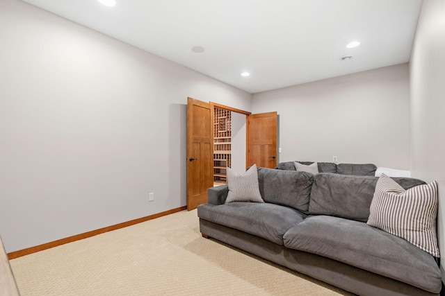 9256 Gateway Ln, Eden Prairie, MN 55347 - carpeted living area featuring recessed lighting and baseboards