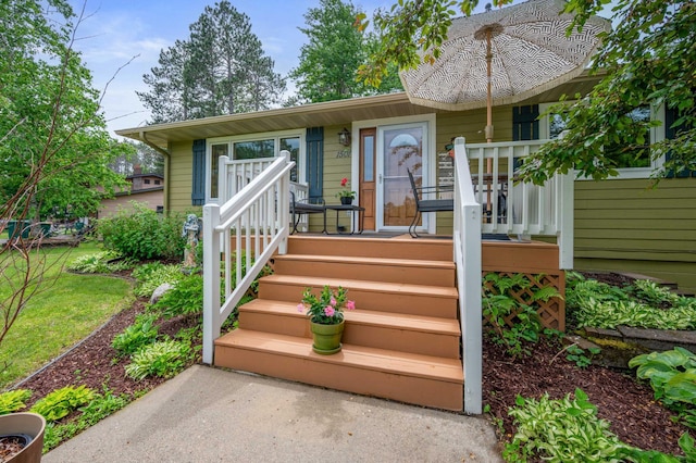 1501 Fraser Dr, Grand Rapids, MN 55744 - view of exterior entry