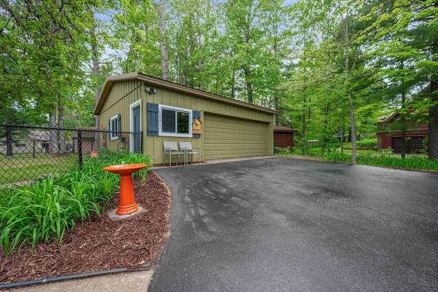 1501 Fraser Dr, Grand Rapids, MN 55744 - view of front facade