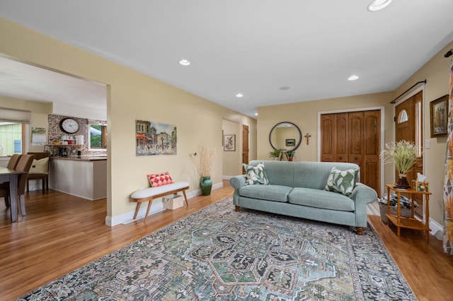 1501 Fraser Dr, Grand Rapids, MN 55744 - living room with wood finished floors, recessed lighting, and baseboards