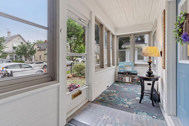 1219 6th St NE, Minneapolis, MN 55413 - view of sunroom