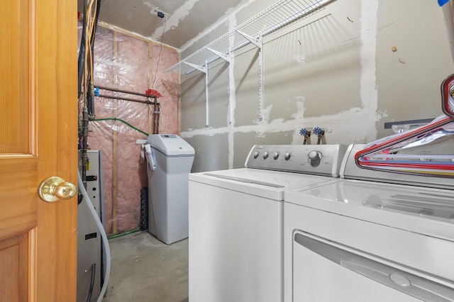 2909 Molina St, Shakopee, MN 55379 - laundry room featuring washing machine and clothes dryer