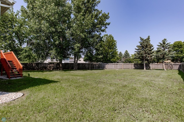 715 49th St S, Fargo, ND 58103 - view of yard with stairway