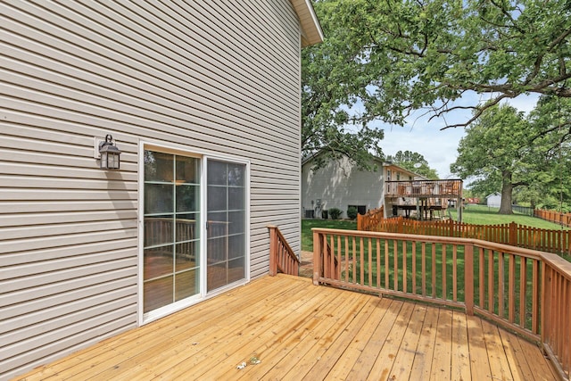 6956 Delarosa Ct, Inver Grove Heights, MN 55076 - view of wooden deck