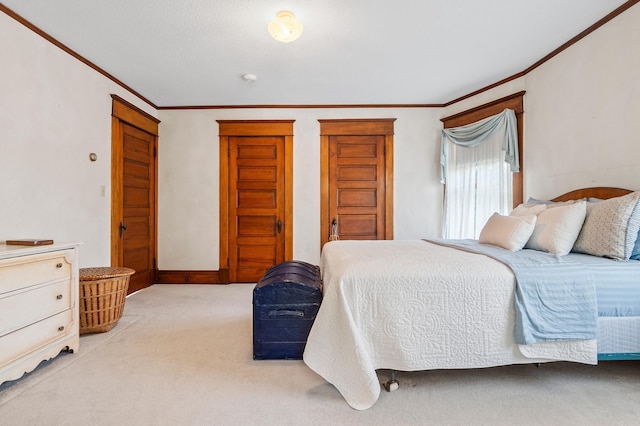 922 Fillmore St, Alexandria, MN 56308 - bedroom featuring ornamental molding and carpet