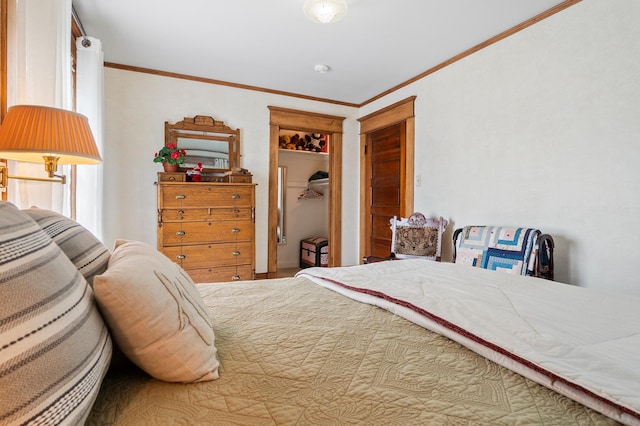 922 Fillmore St, Alexandria, MN 56308 - bedroom with ornamental molding and a closet
