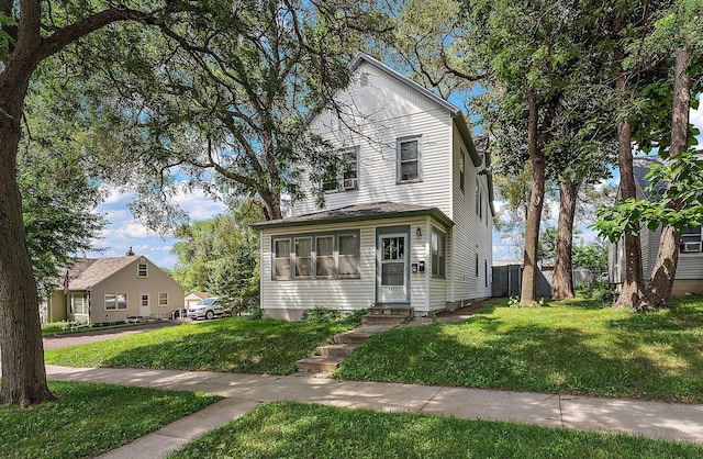 1493 Margaret St, Saint Paul, MN 55106 - photo 1