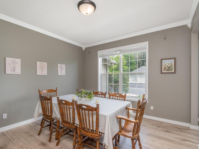 15000 Bridgewater Dr, Savage, MN 55378 - dining area with crown molding and light wood-type flooring