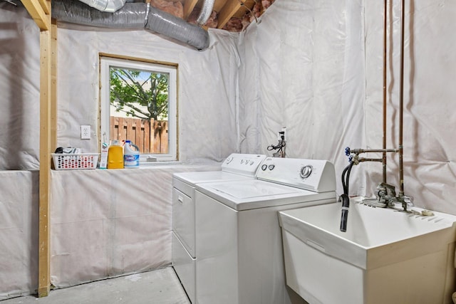 6449 151st St N, Hugo, MN 55038 - laundry room with washing machine and clothes dryer