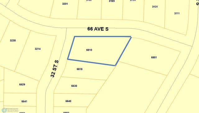 6610 32nd St S, Fargo, ND 58102