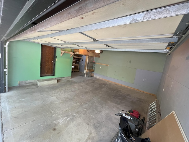 1180 Hathaway Ln NE, Fridley, MN 55432 - view of garage