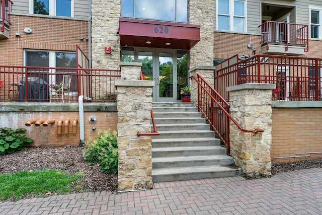 620 Main St N Unit 412, Stillwater, MN 55082 - view of exterior entry featuring brick siding