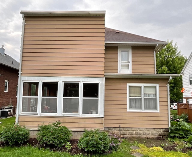 604 4th Ave SW, Austin, MN 55912 - back of house with cooling unit