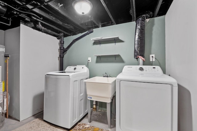 5814 Ewing Ave N, Brooklyn Center, MN 55429 - washroom featuring independent washer and dryer