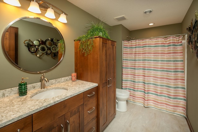 2238 Marvs Ln NE, Stewartville, MN 55976 - full bathroom with vanity, toilet, and curtained shower