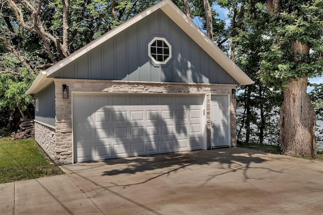 565 Brooks Lake Rd NW, Cokato, MN 55321 - view of detached garage