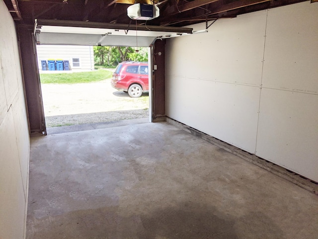 1101 Spring Creek Rd, Northfield, MN 55057 - garage featuring a garage door opener