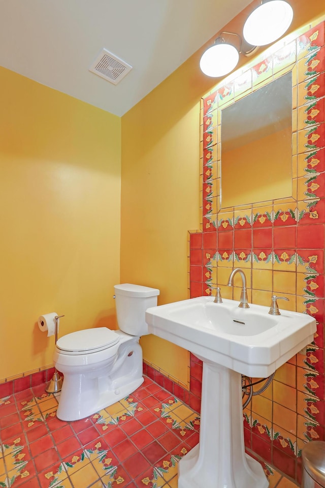 1919 Timberline Spur, Minnetonka, MN 55305 - bathroom with toilet and tile patterned floors