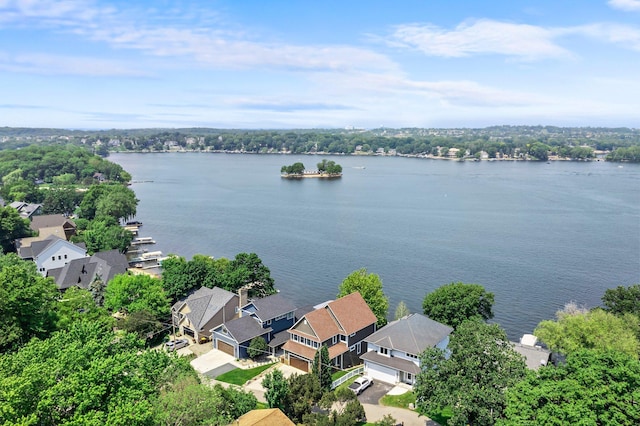 3868 Green Heights Trl SW, Prior Lake, MN 55372 - aerial view of residential area featuring a nearby body of water