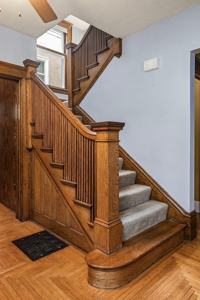 3225 Hennepin Ave, Minneapolis, MN 55408 - view of stairs