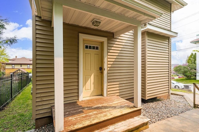 1901 5th St, Duluth, MN 55812 - view of doorway to property