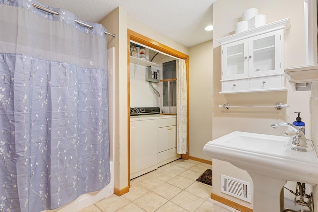 10390 Fenner Ave SE, Franklin Twp, MN 55328 - full bath featuring tile patterned flooring, baseboards, shower / bathtub combination with curtain, and recessed lighting