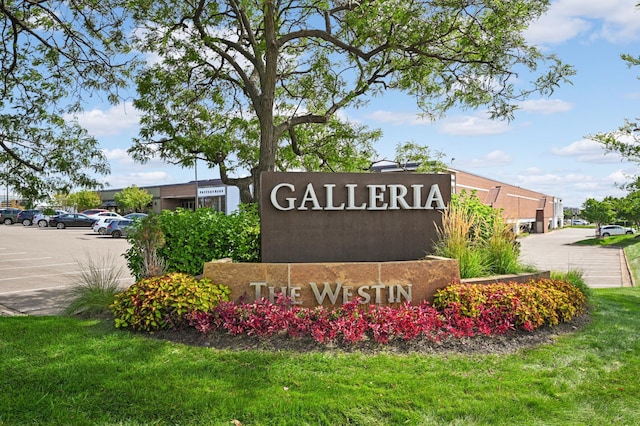 7200 York Ave S Unit 608, Edina, MN 55435 - community sign with uncovered parking and a yard