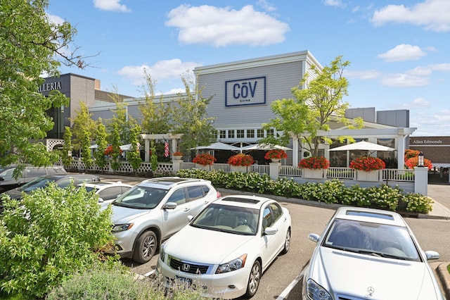 7200 York Ave S Unit 608, Edina, MN 55435 - view of uncovered parking lot