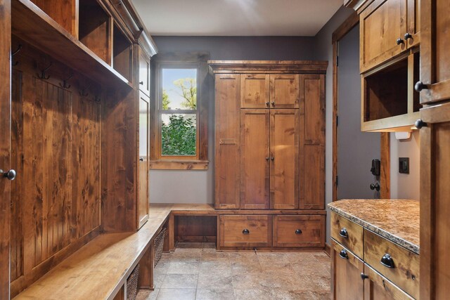 9328 Rhoy Ave, Chaska, MN 55318 - mudroom with light stone finish flooring