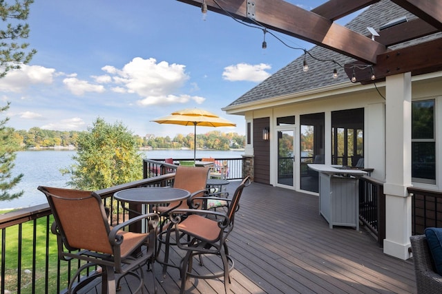 9328 Rhoy Ave, Chaska, MN 55318 - deck with a water view