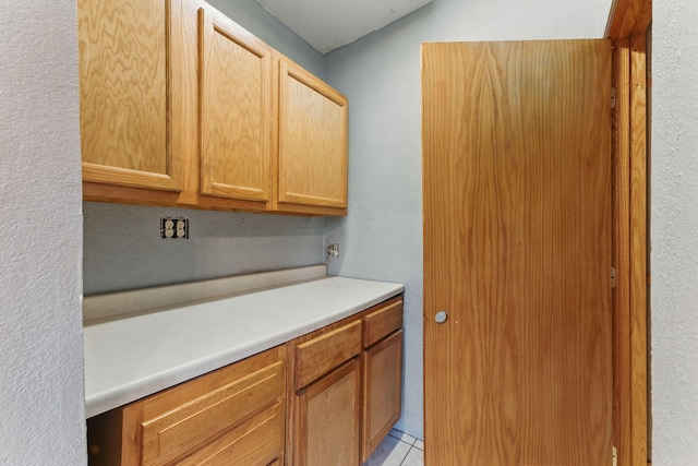 363 Geranium Ave E, Saint Paul, MN 55130 - kitchen featuring light countertops and light tile patterned floors