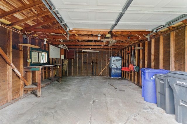 363 Geranium Ave E, Saint Paul, MN 55130 - view of garage