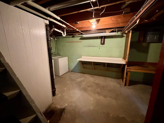 1116 Whitford St, Fergus Falls, MN 56537 - unfinished below grade area with washer / clothes dryer