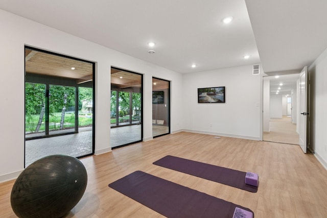 6608 Pawnee Rd, Edina, MN 55439 - exercise area featuring light wood-type flooring and recessed lighting