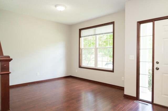9896 Pincherry Ln, Eden Prairie, MN 55347 - photo 4