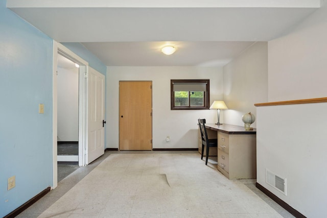 3015 22nd St, Minneapolis, MN 55406 - home office with baseboards and light floors